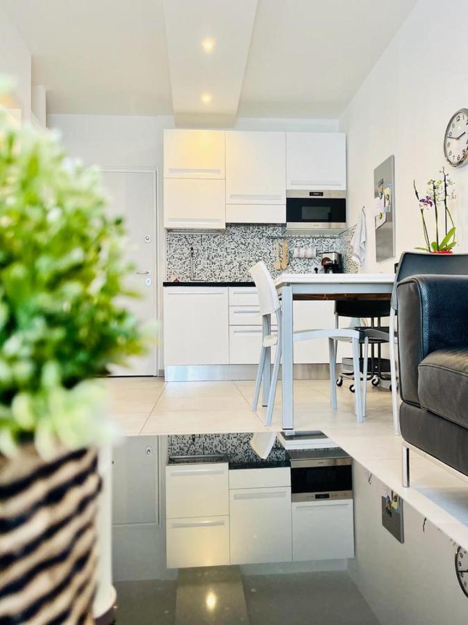 Nice Apartments In The Historic Center Вербания Экстерьер фото